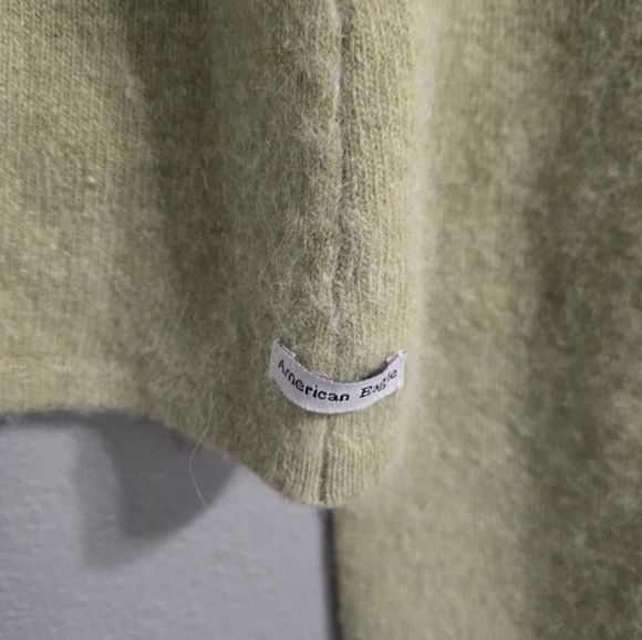 Vintage American Eagle Outfitters Green Fuzzy Cropped Mocked Neck Sweater Size L - Picture 4 of 12